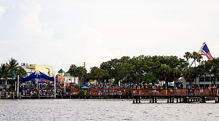 An army of oysters will deploy to downtown Stuart to help clean the St. Lucie River