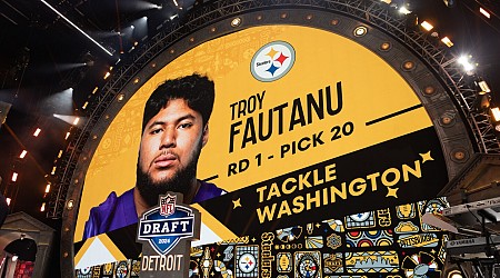 Troy Fautanu: Adjusting to right tackle just a matter of time