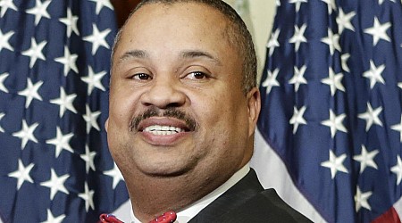 Deceased Rep. Donald Payne Jr. wins New Jersey primary