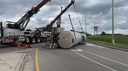 Tanker Truck Overturns & Spills at Minnesota Interchange