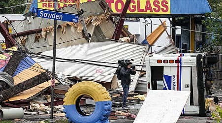 Widespread power outages from deadly Houston storm raise new risk: hot weather