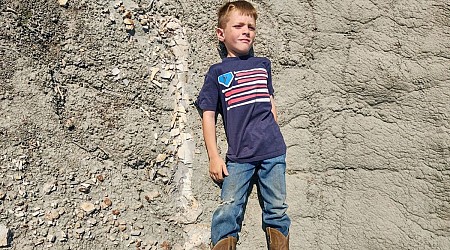 Kids discover extremely rare teen T. rex fossils sticking out of the ground during North Dakota Badlands hike
