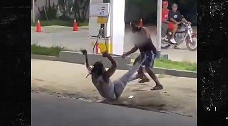 Dominican Republic Man's Hand Cut Off in Machete Fight, Picks It Up After