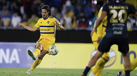 Cavani rescata a Boca con un gol para enmarcar