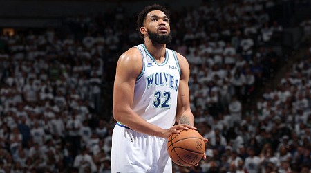 Karl-Anthony Towns 'Fully Supportive' of Being Benched by Finch in Mavs vs. Wolves G2