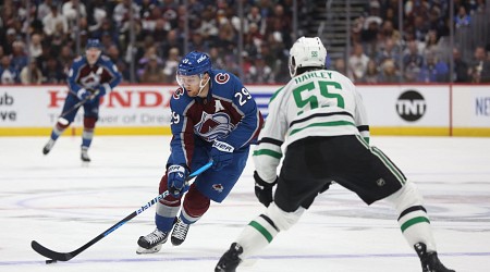 Nathan MacKinnon, Avalanche Disappoint NHL Fans with Game 3 Loss vs. Seguin, Stars