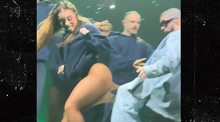 Bad Bunny's Crotch Sticks to Dancers' Tights During Puerto Rico Performance