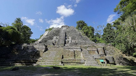 Des satellites espionnent les ruines de cités mayas cachées par la jungle
