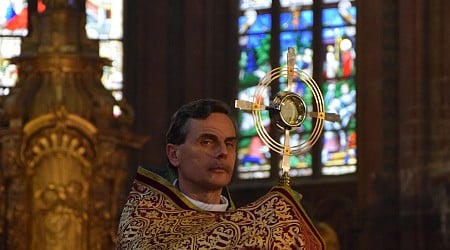 Fête-Dieu : retour sur la célébration à Saint-Martin et la procession avec l’archevêque Mgr Terlinden