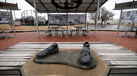 Kansas man pleads guilty to helping steal Jackie Robinson statue