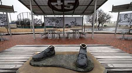 Man pleads guilty to Jackie Robinson statue theft