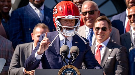 Biden hams it up with Super Bowl champs, Kansas City Chiefs at White House