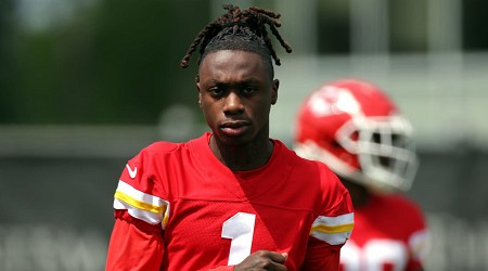 Fantasy Alert: Chiefs' Rumored Strategy for WR Xavier Worthy Revealed amid Injury