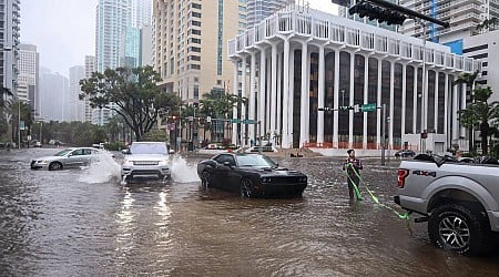 Sea levels are starting to rise faster. Here’s how much South Florida is expecting