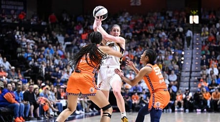 Caitlin Clark Scores 10, Disappoints WNBA Fans amid Fever's Blowout Loss to Sun