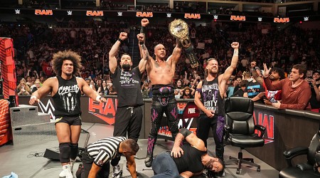 WWE Raw Results: Winners, Live Grades and Highlights Before Clash at the Castle