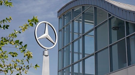 Alabama Mercedes-Benz Workers Vote Against Unionizing—In UAW Setback