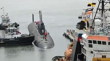 Russian nuclear-powered sub, warships arrive in Cuba