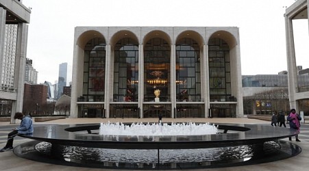 Met Opera in New York sold 72% of tickets this season, up from 66% and highest since pandemic