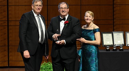 NASA Marshall Engineer Receives AIAA Honors Award