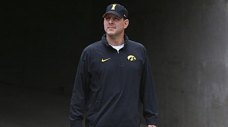 How Iowa's new-look offense draws inspiration from Green Bay Packers: 'We're running the Shanahan system'