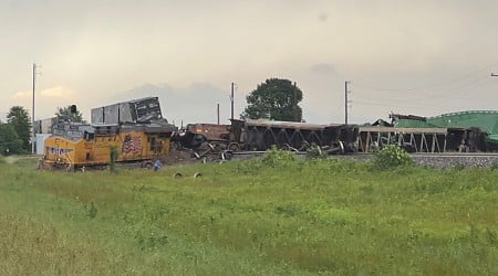 Crews respond to train derailment on Highway 79 northeast of Stuttgart