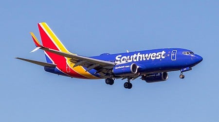 Southwest flight plunged to within 400 feet of ocean off Hawaii: report