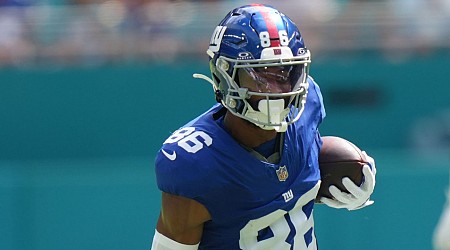 Slayton joins Giants' OTAs after contract adjusted