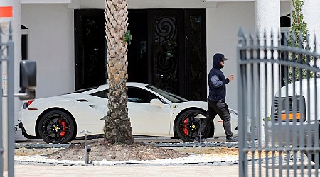 Rapper Sean Kingston’s Home Is Raided by SWAT and His Mother Arrested