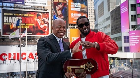 Sean 'Diddy' Combs returns key to NYC