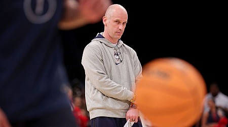 Why would Dan Hurley turn down the Lakers to stay at UConn? Surprising, maybe, but it makes sense