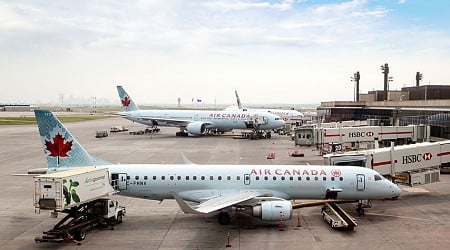 Passengers On An Air Canada Flight Were Stranded For 24 Hours, Now The Airline Is Suing Them