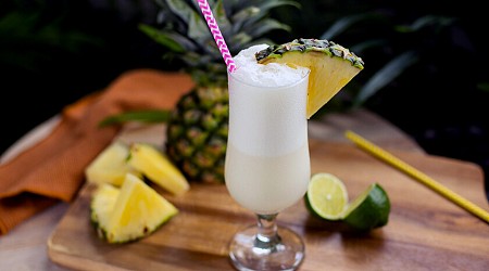 Piña colada, receta fácil del cóctel de ron más emblemático y refrescante