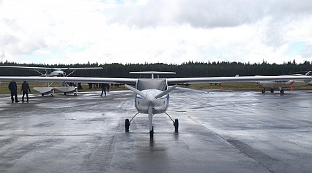 B.C. teen makes Canadian aviation history with commercial e-flight