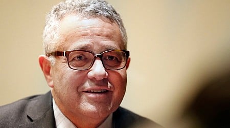 Toobin: Trump documents judge ‘trying to kill this prosecution’