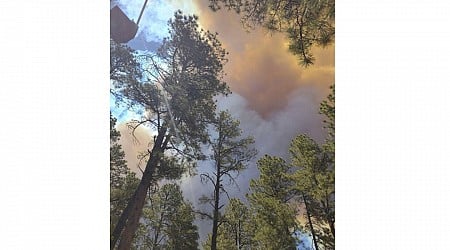 New Mexico wildfires force 7,000 to evacuate in Ruidoso village