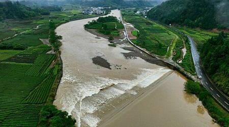 Heftige Regenfälle und Erdrutsche: Tote in Lateinamerika und China