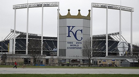 Kansas Approves Plan to Lure Chiefs, Royals Across State Line