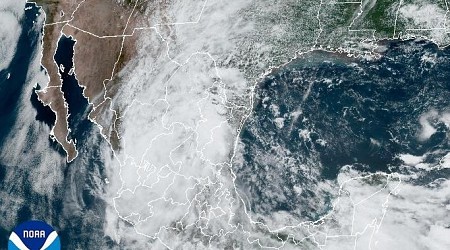 Tropical Storm Alberto nears Mexico's coast, rains lessen in Texas