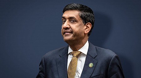 Ro Khanna Wants to Make Democrats Great Again