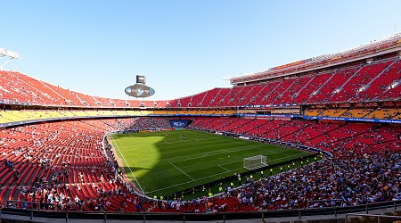 Chiefs' Threats to Move Team Gain Leverage As Stadium Renovations Await