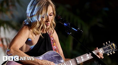 Sheryl Crow: 'Resurrecting Tupac with AI is hateful'