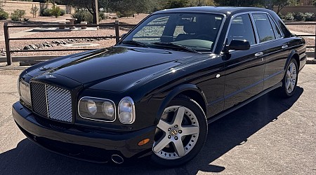 11k-Mile 2002 Bentley Arnage