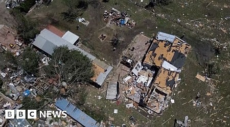 Texas tornadoes leave 760,000 without power