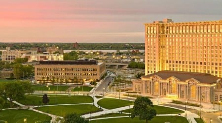 Quinn Evans completes restoration of historic Detroit train station for Ford offices