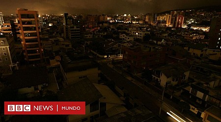 Ecuador recupera el suministro eléctrico tras un apagón masivo que dejó sin luz a 18 millones de personas