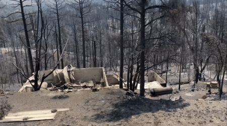 At Least 2 Killed as New Mexico Fires Leave 'Only a Handful of Homes' Standing