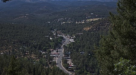 Southern New Mexico Wildfire Leads to Evacuation of Village of 7,000