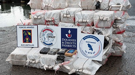 Drogue : 1,4 tonne de cocaïne saisie à 1000 km au sud-est de la Martinique, troisième prise en trois semaine
