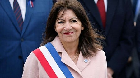 Paris 2024 : Anne Hidalgo annonce qu’elle se baignera dans la Seine la semaine du 15 juillet